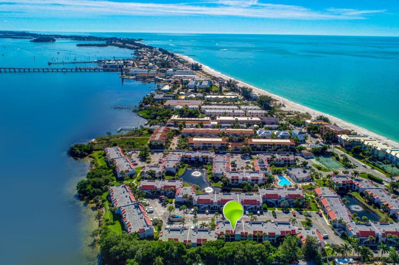 Anna Maria Island Runaway Tropical Escape برادنتون بيتش المظهر الخارجي الصورة