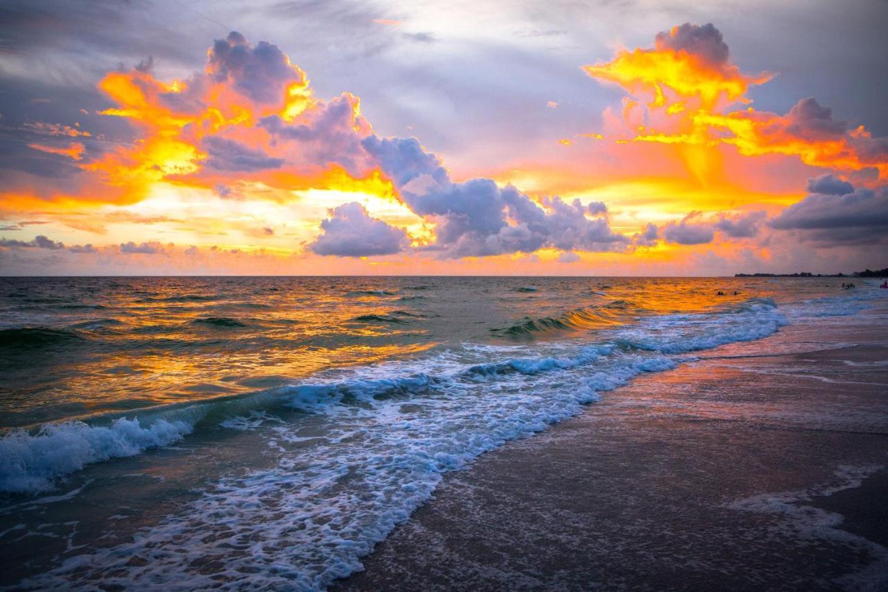 Anna Maria Island Runaway Tropical Escape برادنتون بيتش المظهر الخارجي الصورة